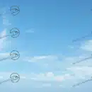 Himmel mit Schleierwolken: Modellbahn-Hintergrund