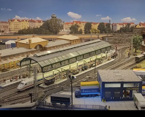 Modellbahnhintergrund nach Maß – Screenshot aus Adlers Video